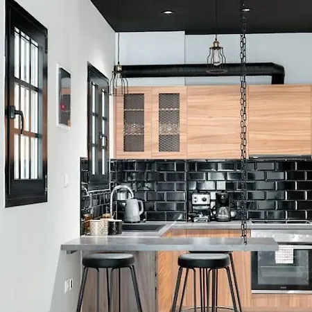 Stylish Urban Hideaway Near Center & Metro * Athens