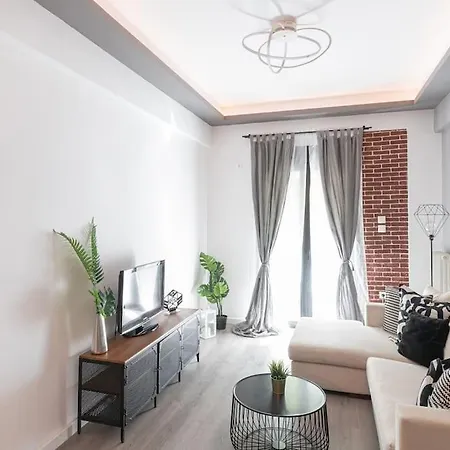 Apartment Stylish Urban Hideaway Near Center & Metro *